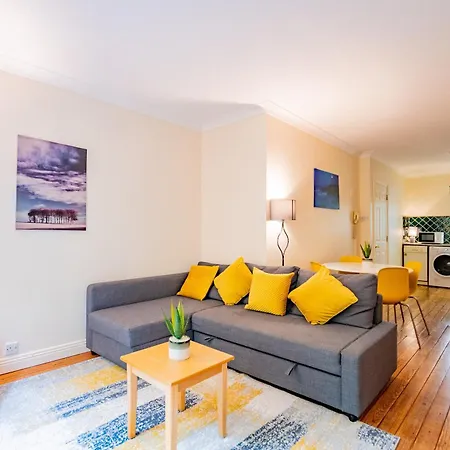 215 - The Willow At The Harbour Mill By Shortstays *