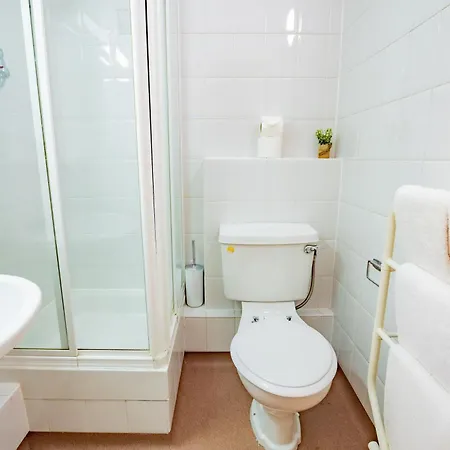 215 - The Willow At The Harbour Mill By Shortstays Apartment Westport